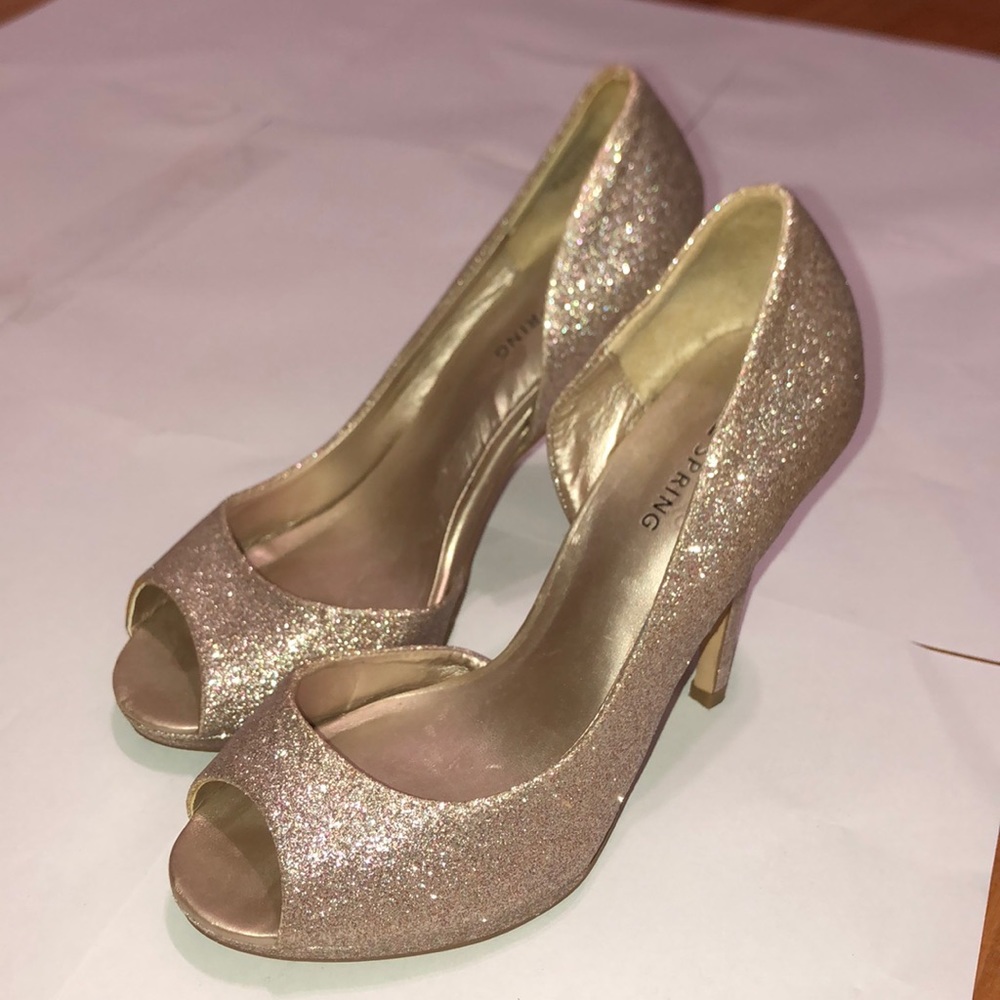 Heels - Picture 2 of 4